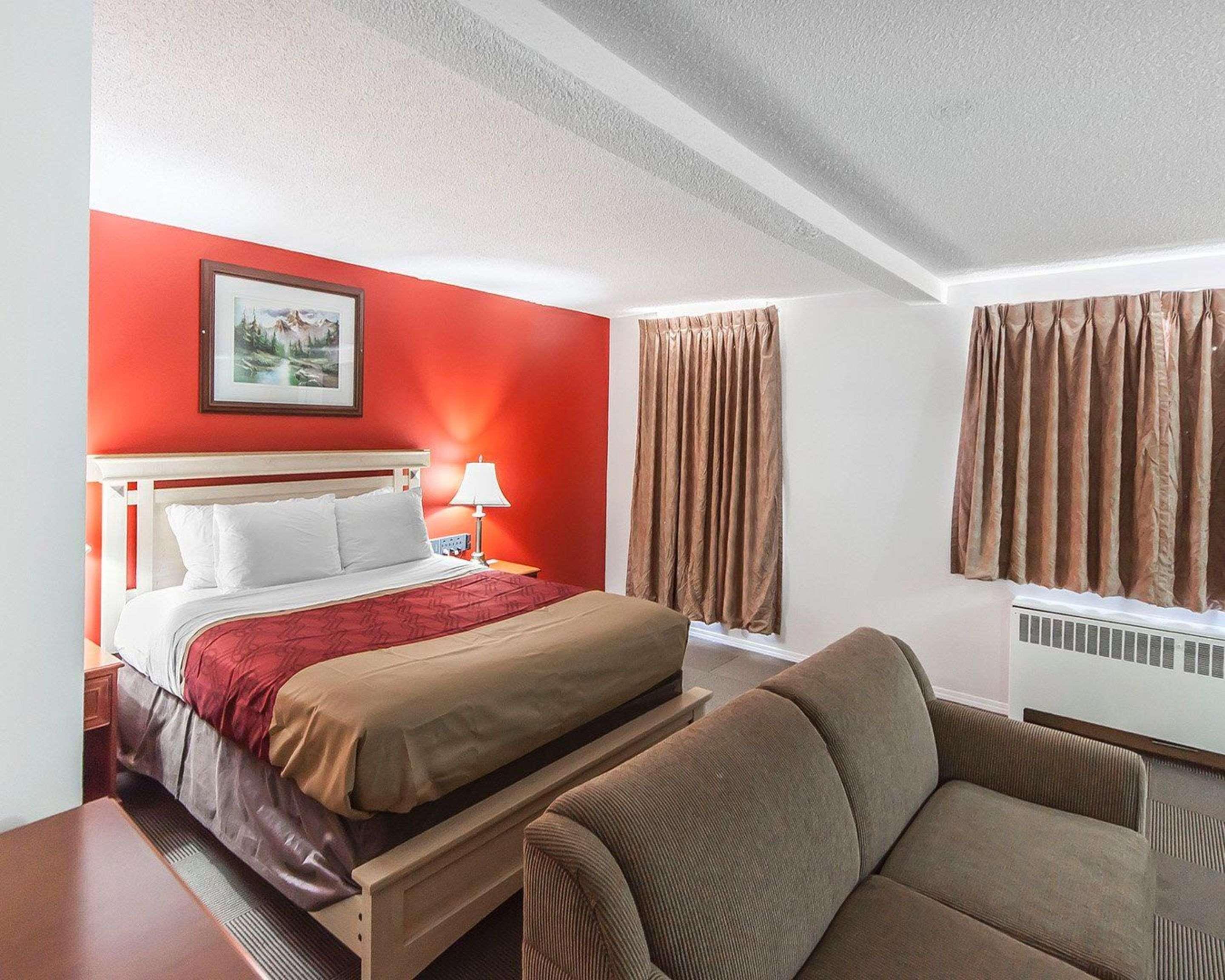 Econo Lodge Inn & Suites Drumheller Exterior photo