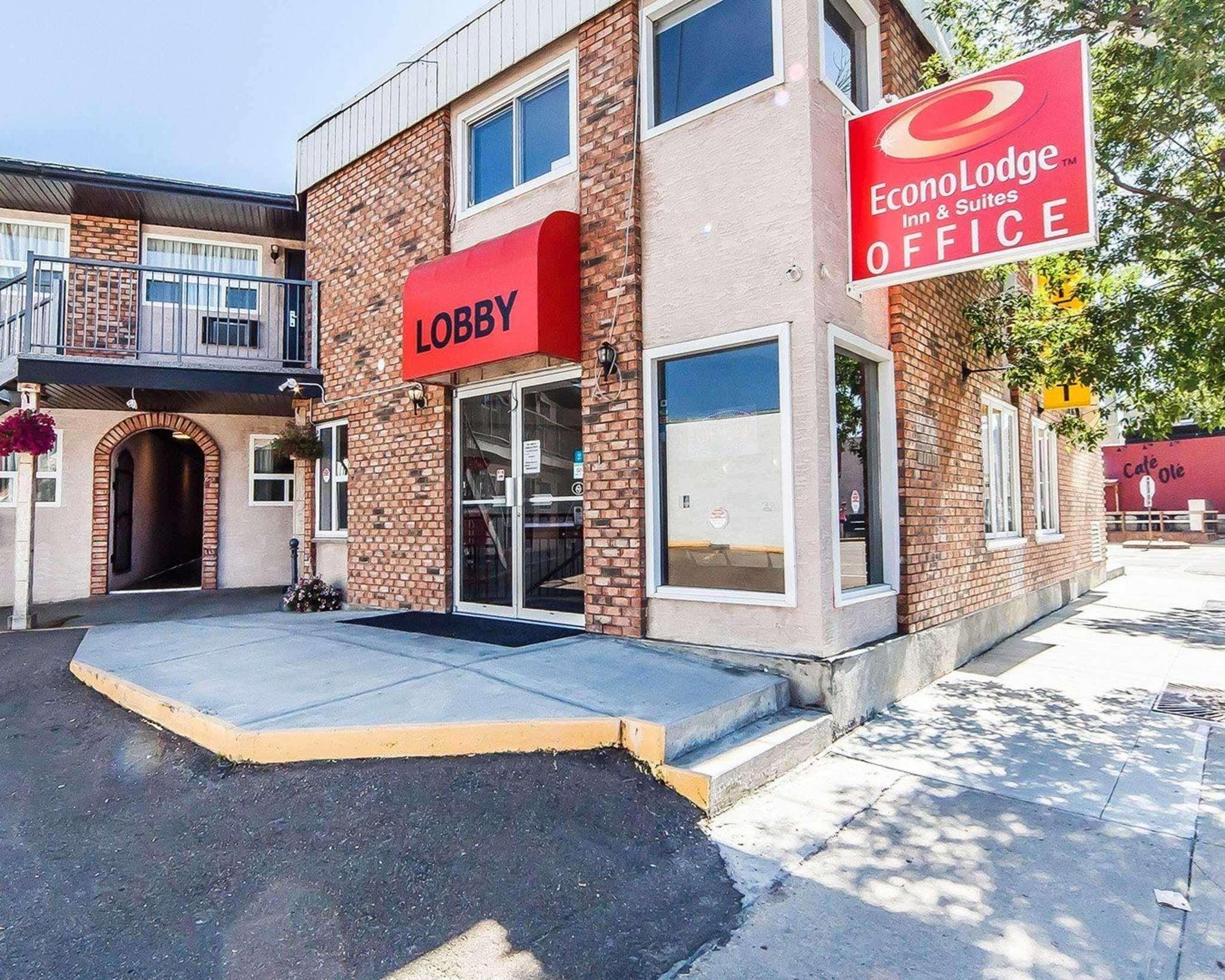 Econo Lodge Inn & Suites Drumheller Exterior photo